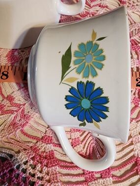 Set Of 2 Vintage Floral Blue Daisy Teacup